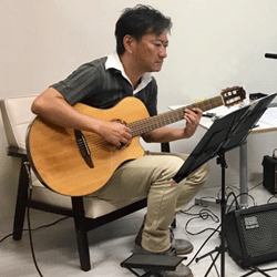 川崎 南武線 武蔵新城のギター教室講師、伊藤紀彦のプロフィール